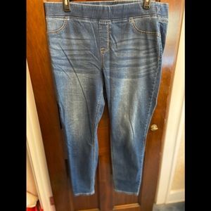 Women’s Old Navy Rockstar Denim Jeggings - size 18